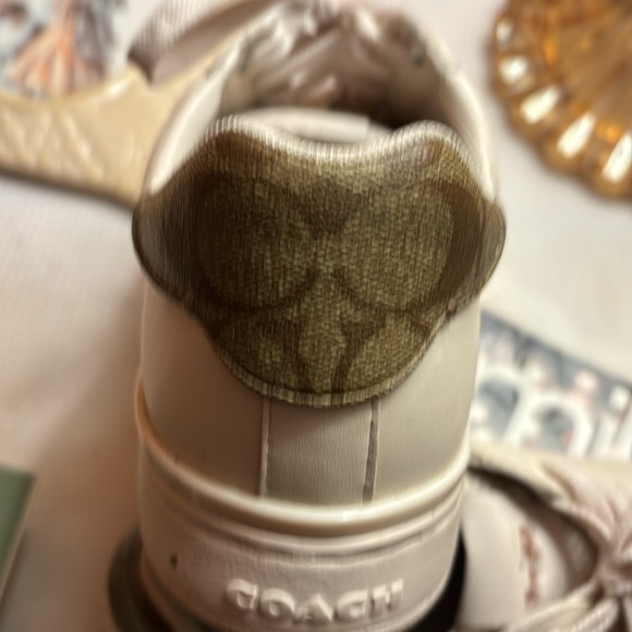 Coach Gym Shoes - Picture 3 of 5